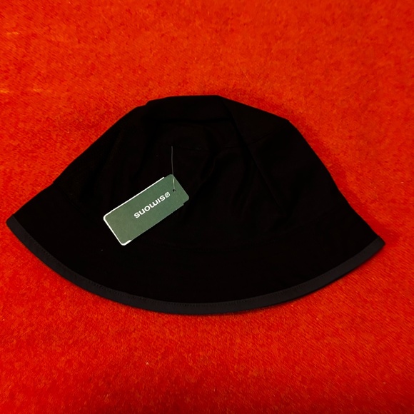 The North Face unisex black and gray mesh pocket reversible bucket hat NWT - Picture 7 of 14